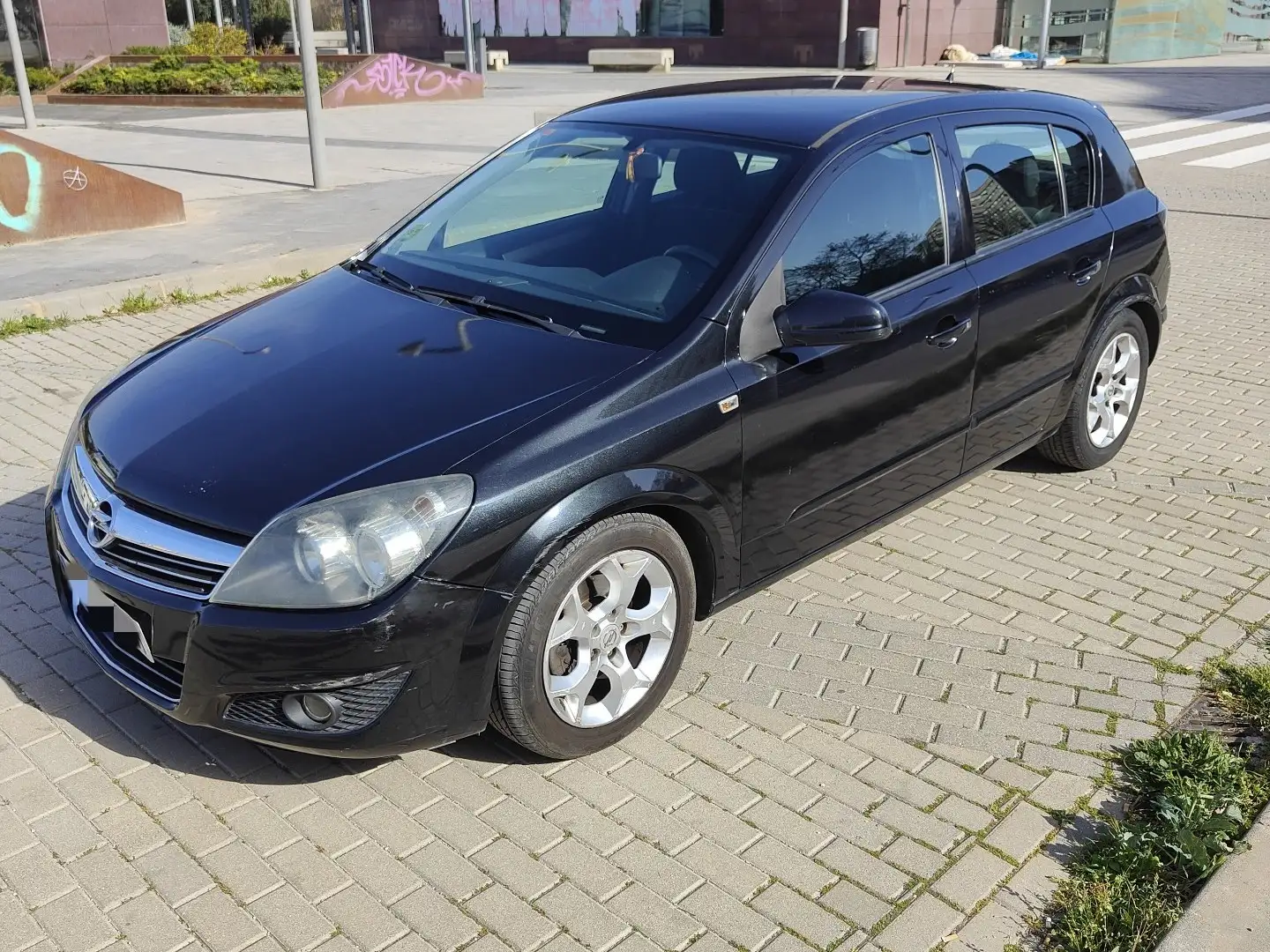 Opel Astra 1.7CDTi Energy 110 Negro - 1
