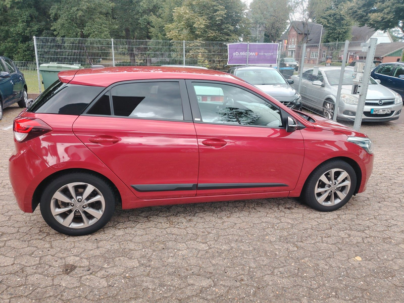 Hyundai i20 Passion +/ 1 Hand / Kamera / — photo 7