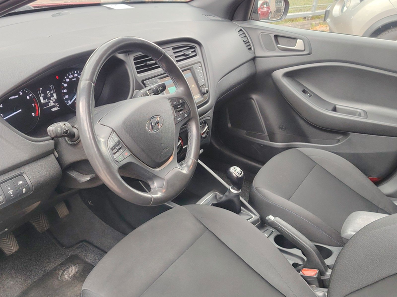 Hyundai i20 Passion +/ 1 Hand / Kamera / — photo 10