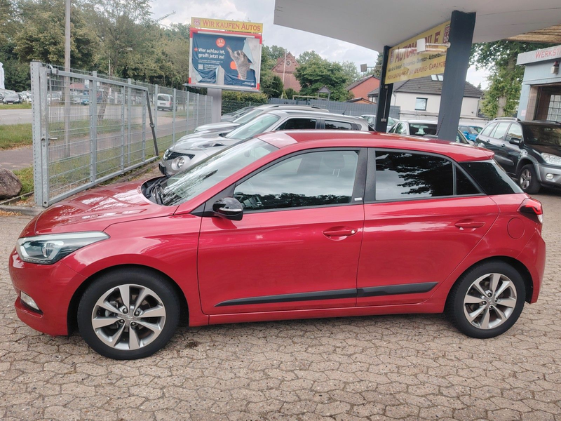 Hyundai i20 Passion +/ 1 Hand / Kamera / — photo 8