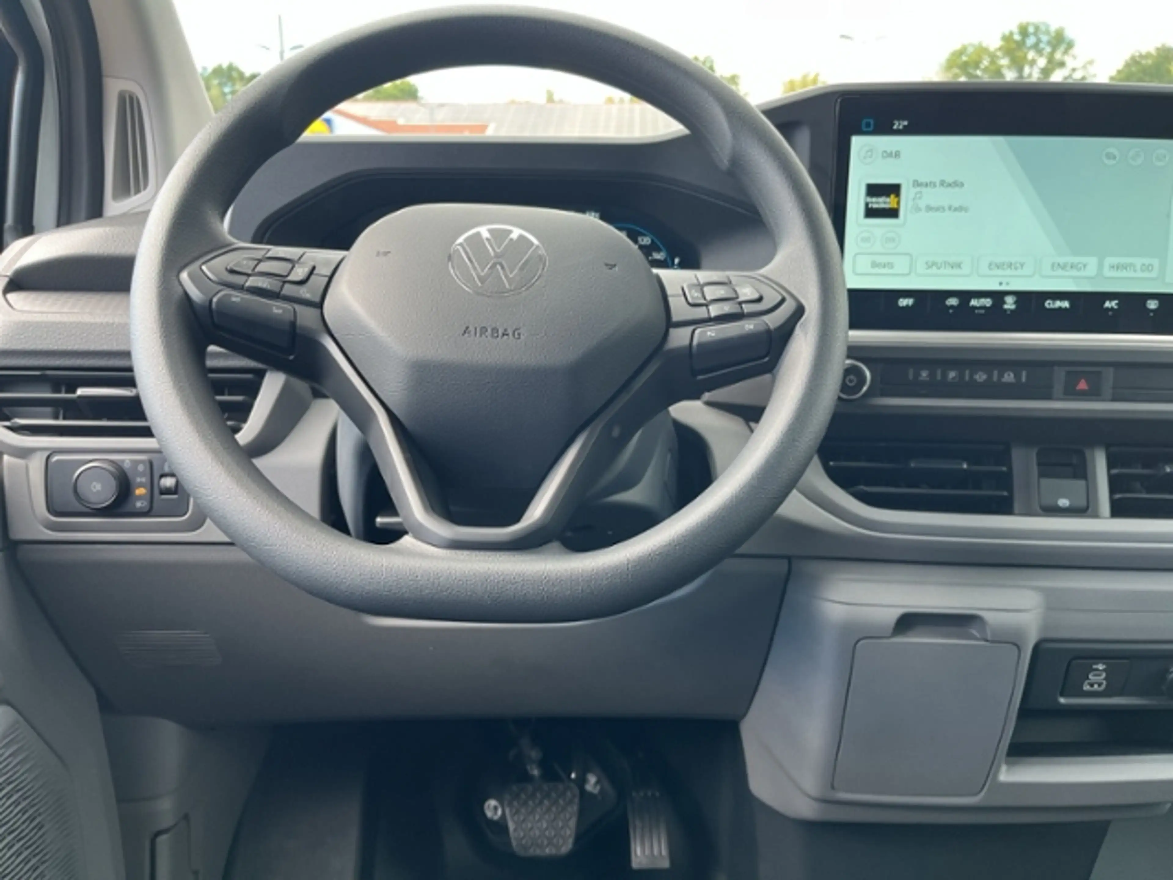 Volkswagen T7 Kombi Transporter T7 Kombi 2.0 TDI, 8G-Aut. — photo 11