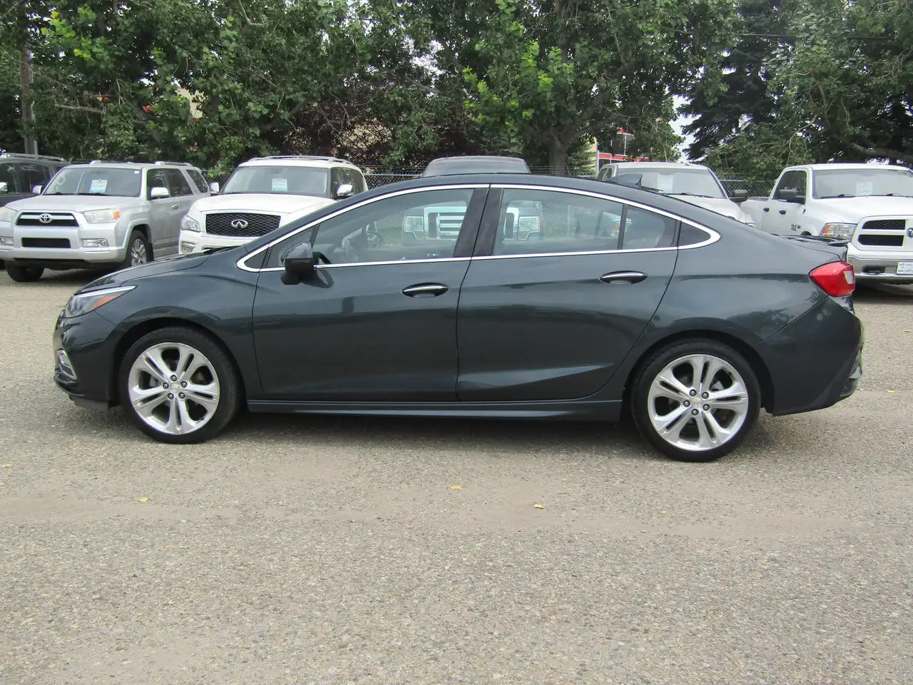Chevrolet Cruze снимка Chevrolet Cruze