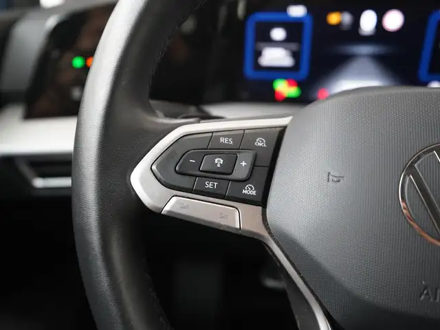 Volkswagen Golf view 7