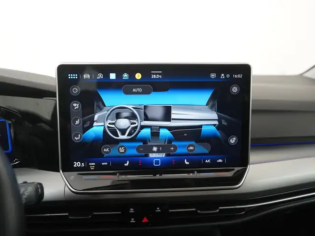 Volkswagen Golf view 14