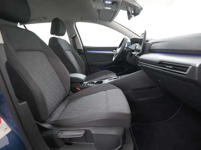Volkswagen Golf view 3