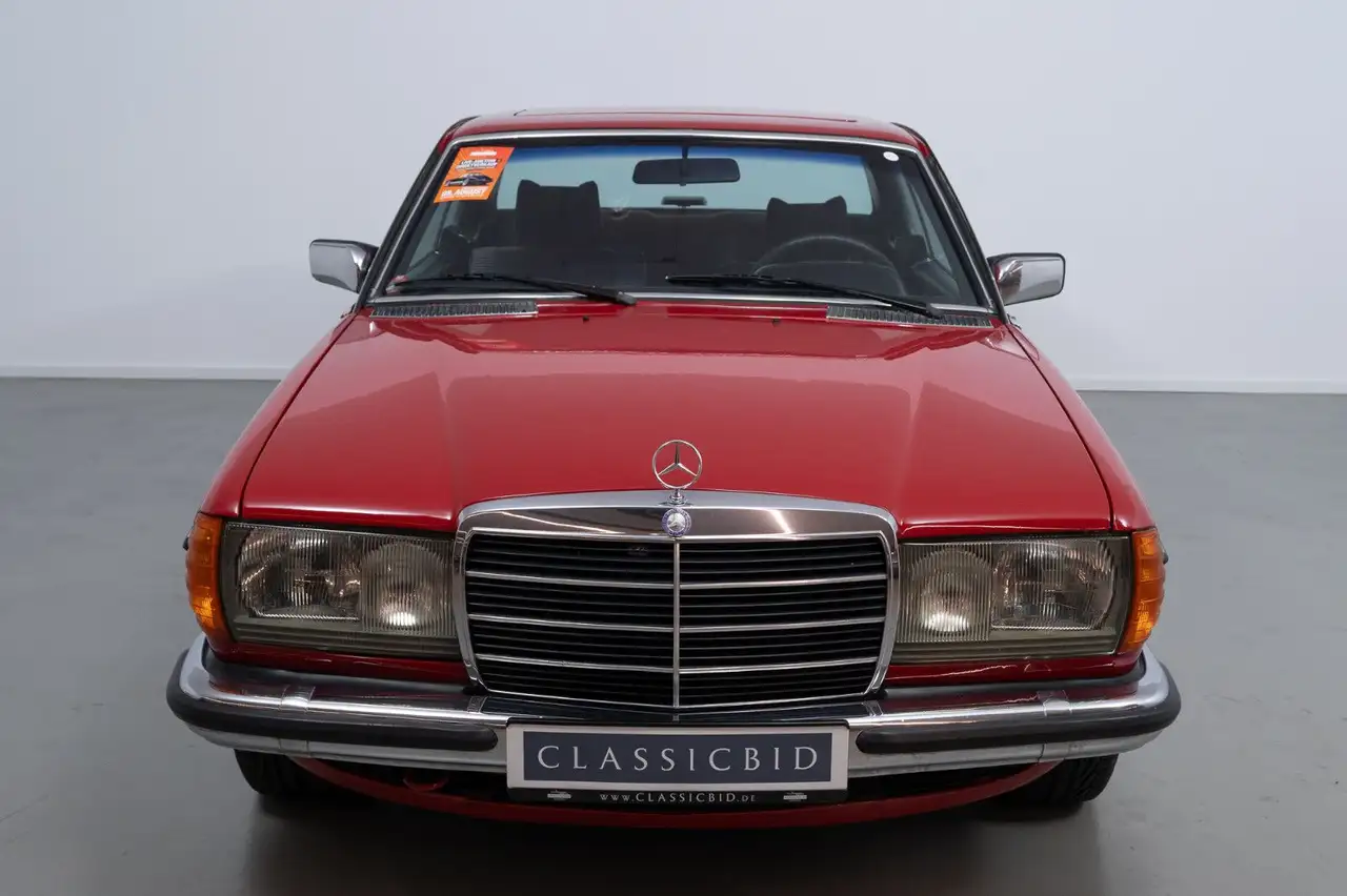 Mercedes-Benz 230 Coupe, foto 3