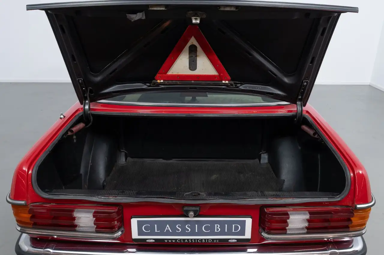 Mercedes-Benz 230 Coupe, foto 8