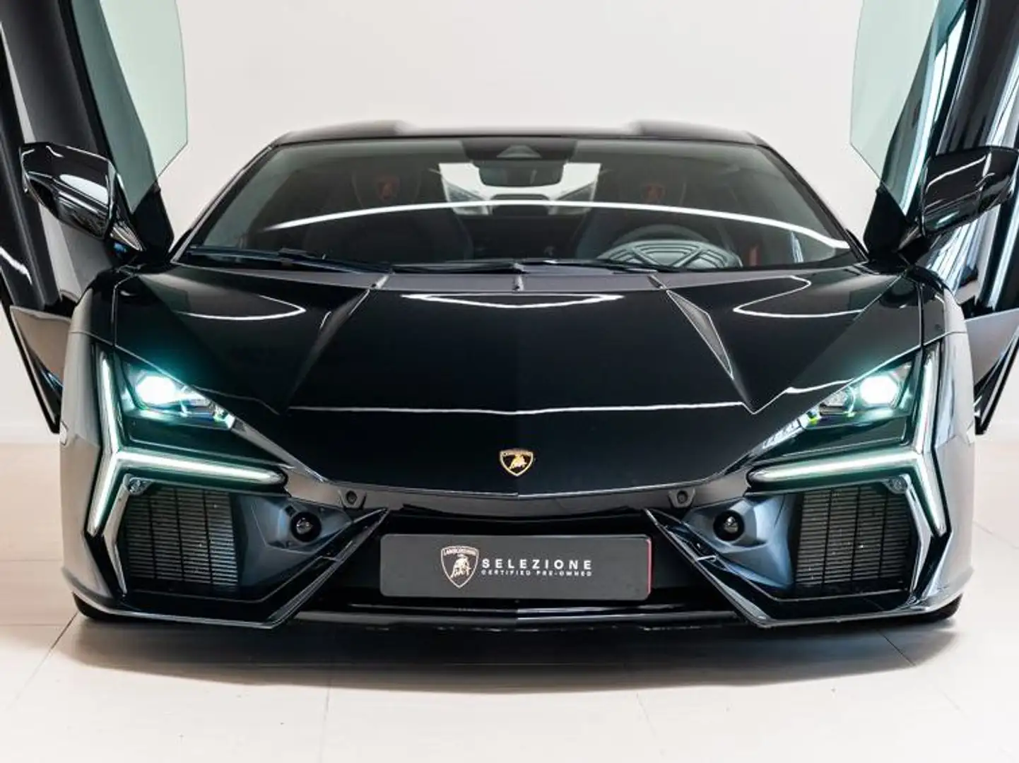 Lamborghini Revuelto Revuelto PHEV 6.5i V12 Zwart - 2