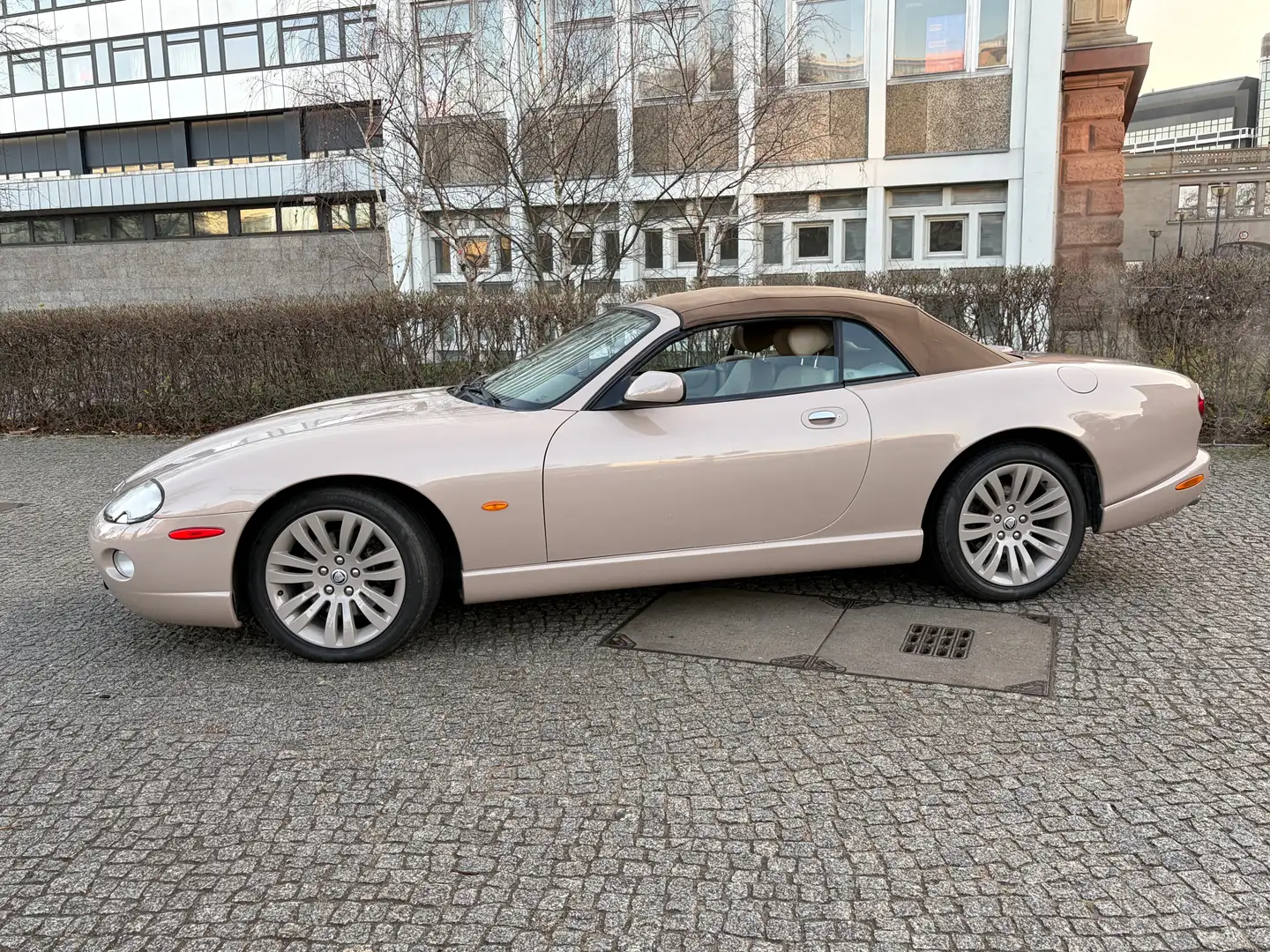 Jaguar XK8 XK8 Cabriolet Beige - 2
