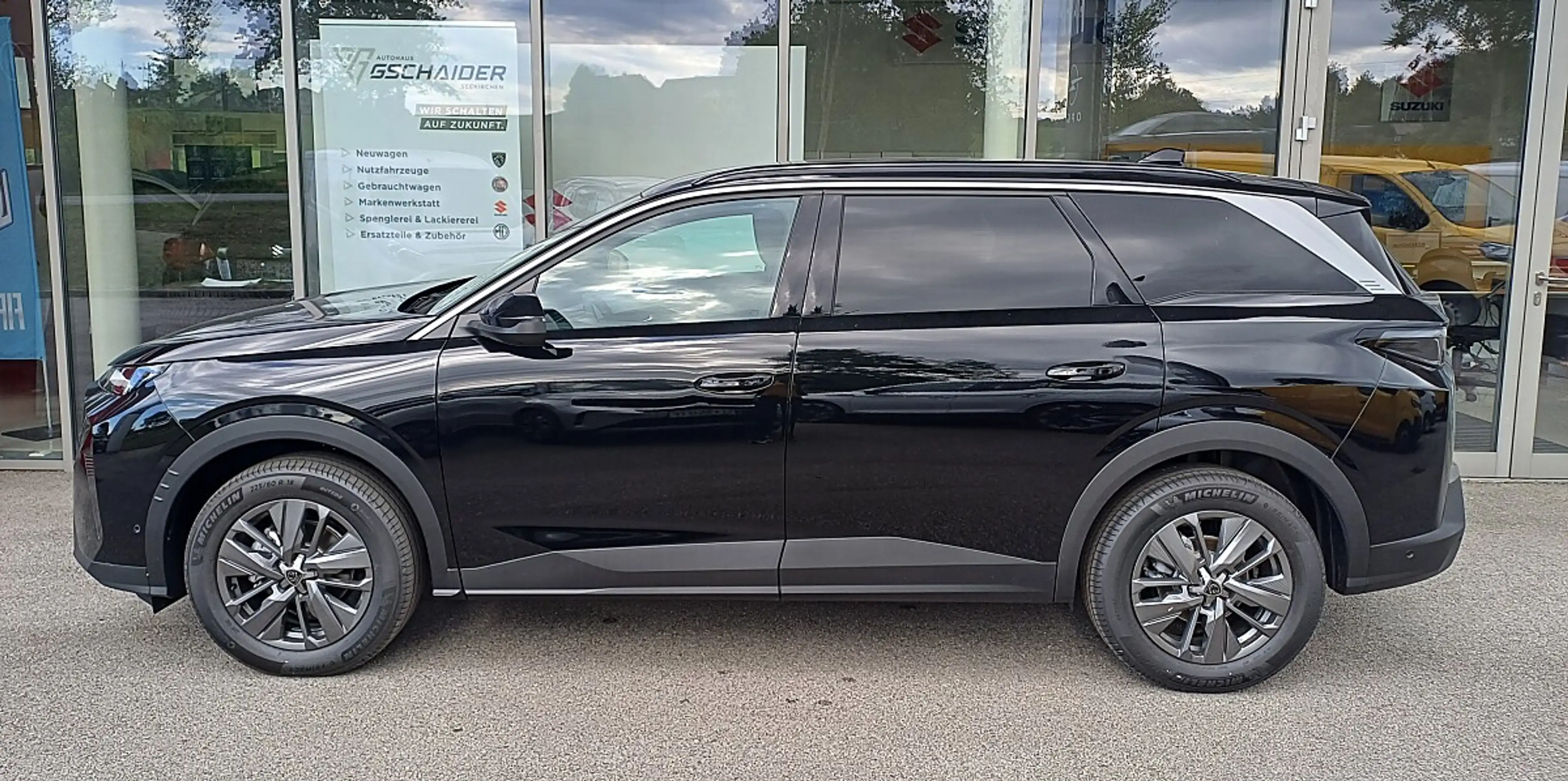 Peugeot 5008 ALLURE Hybrid 145 e-DCS6 — photo 3