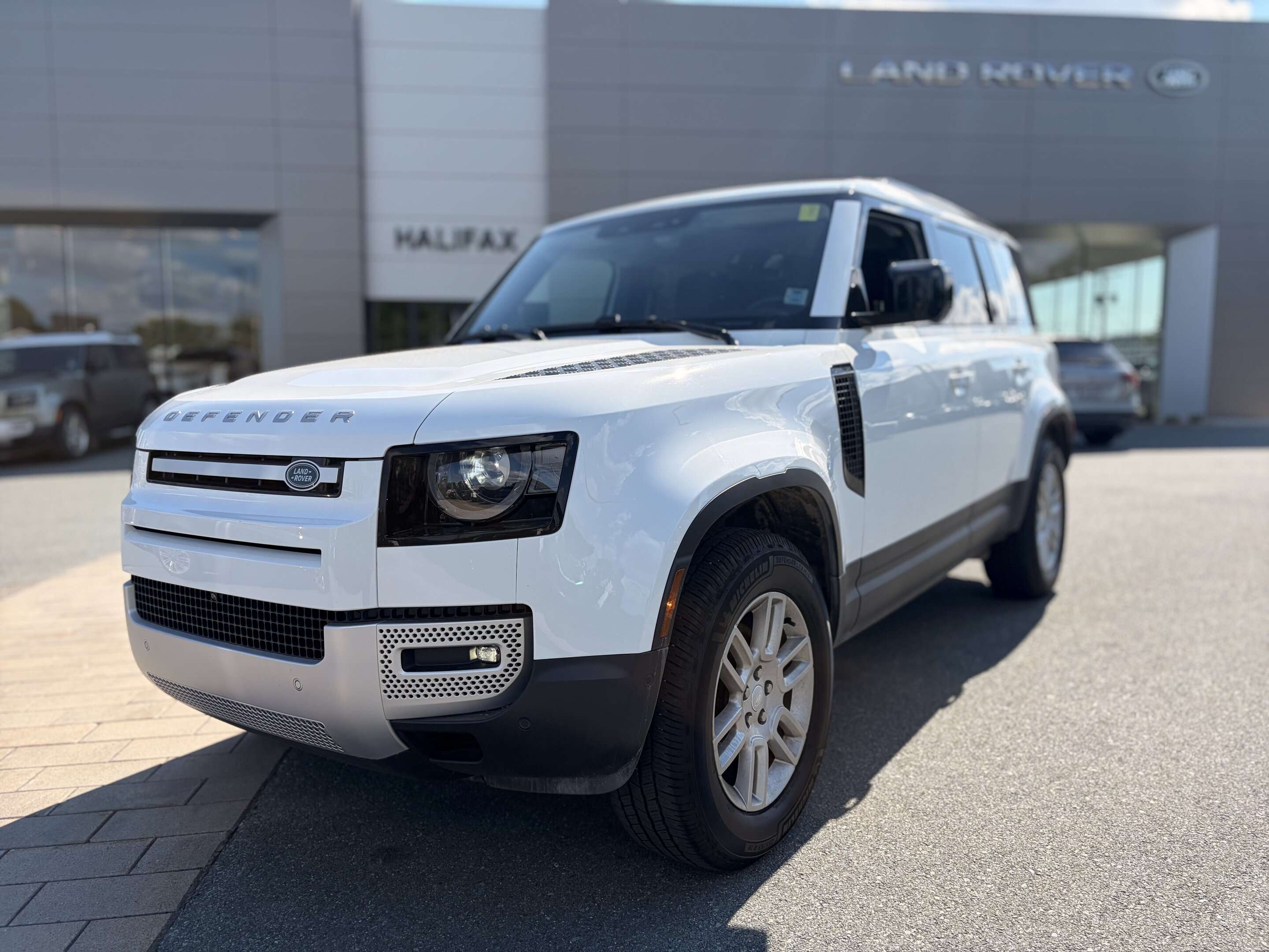 2025 Land Rover Defender S