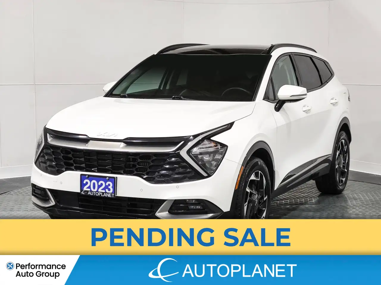 2023 Kia Sportage EX — photo 1