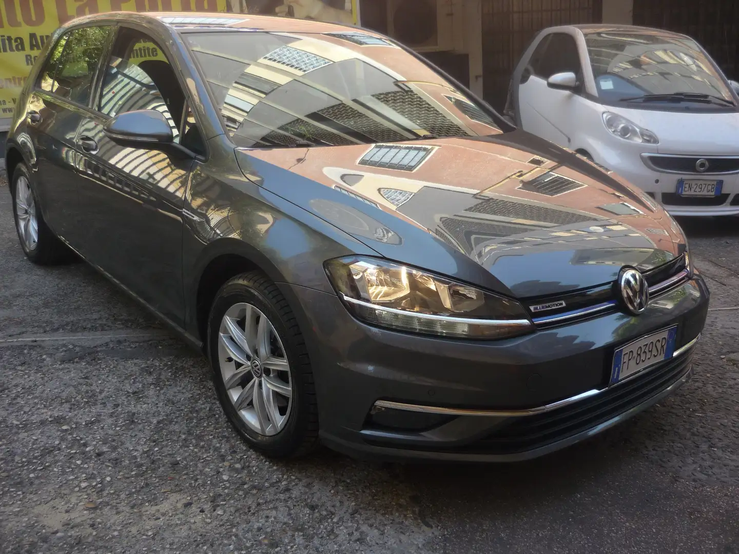 Volkswagen Golf Golf VII 2017 5p 5p 1.4 tgi Executive 110cv dsg Grigio - 2
