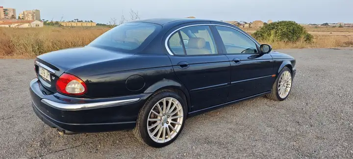 Jaguar X-Type 2003, foto 2