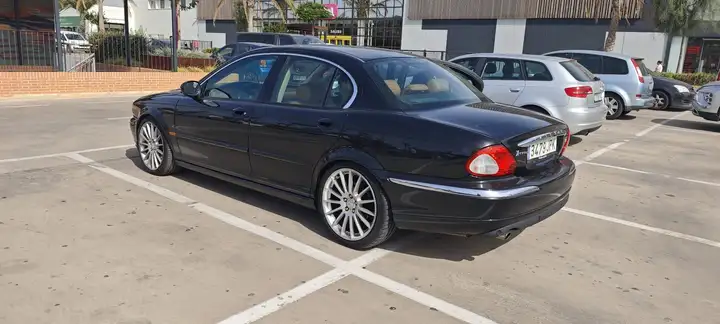Jaguar X-Type 2003, foto 12