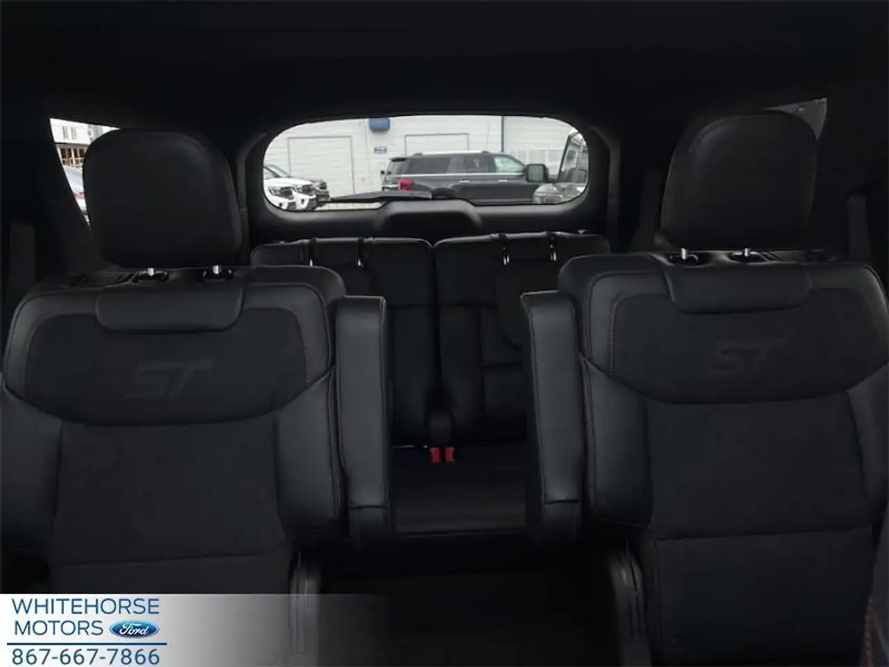 Ford Explorer снимка Ford Explorer