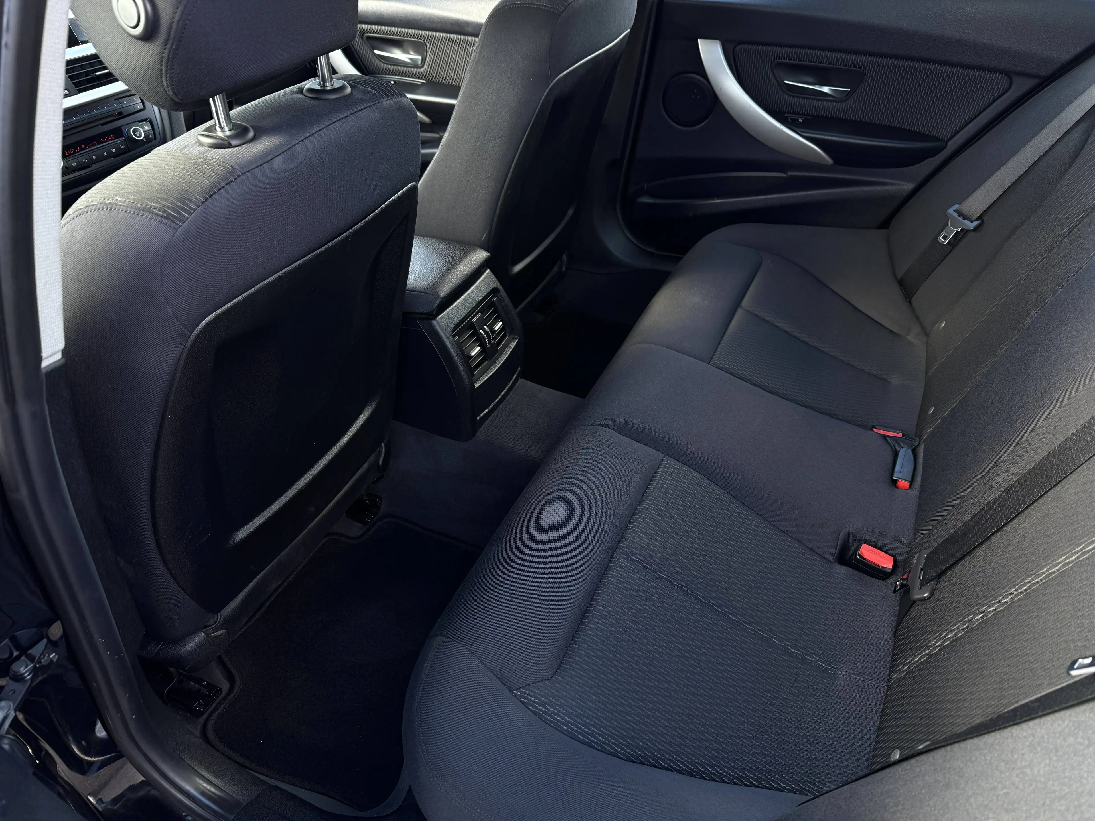 BMW 316 D NAVI BLUETHOOTH CARPLAY SIEGE CHAUFFANT GARANTIE 1AN — photo 13