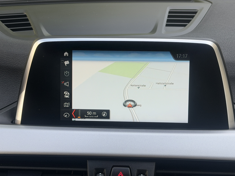 BMW X1 sDrive18i Advantage Navi Sitzheizung Tempomat — photo 20