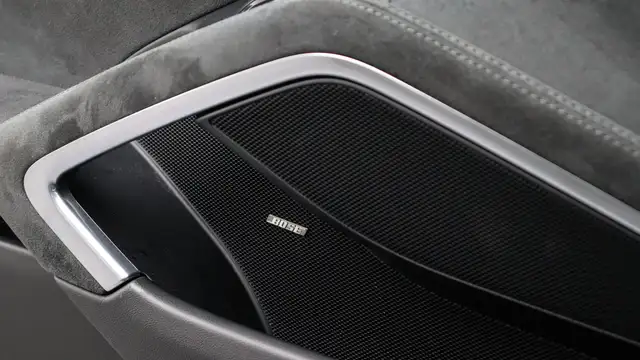 Porsche 911 view 22