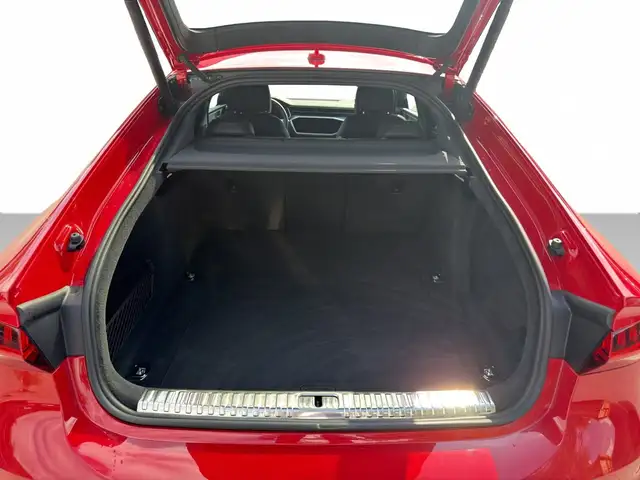 Audi S7 view 11