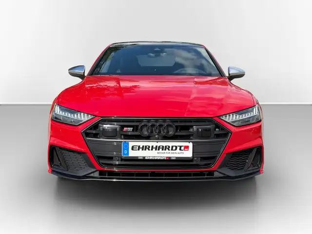 Audi S7 view 2
