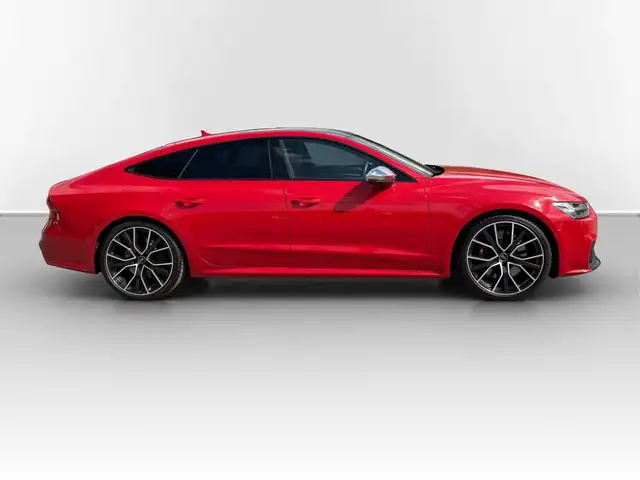 Audi S7 view 5
