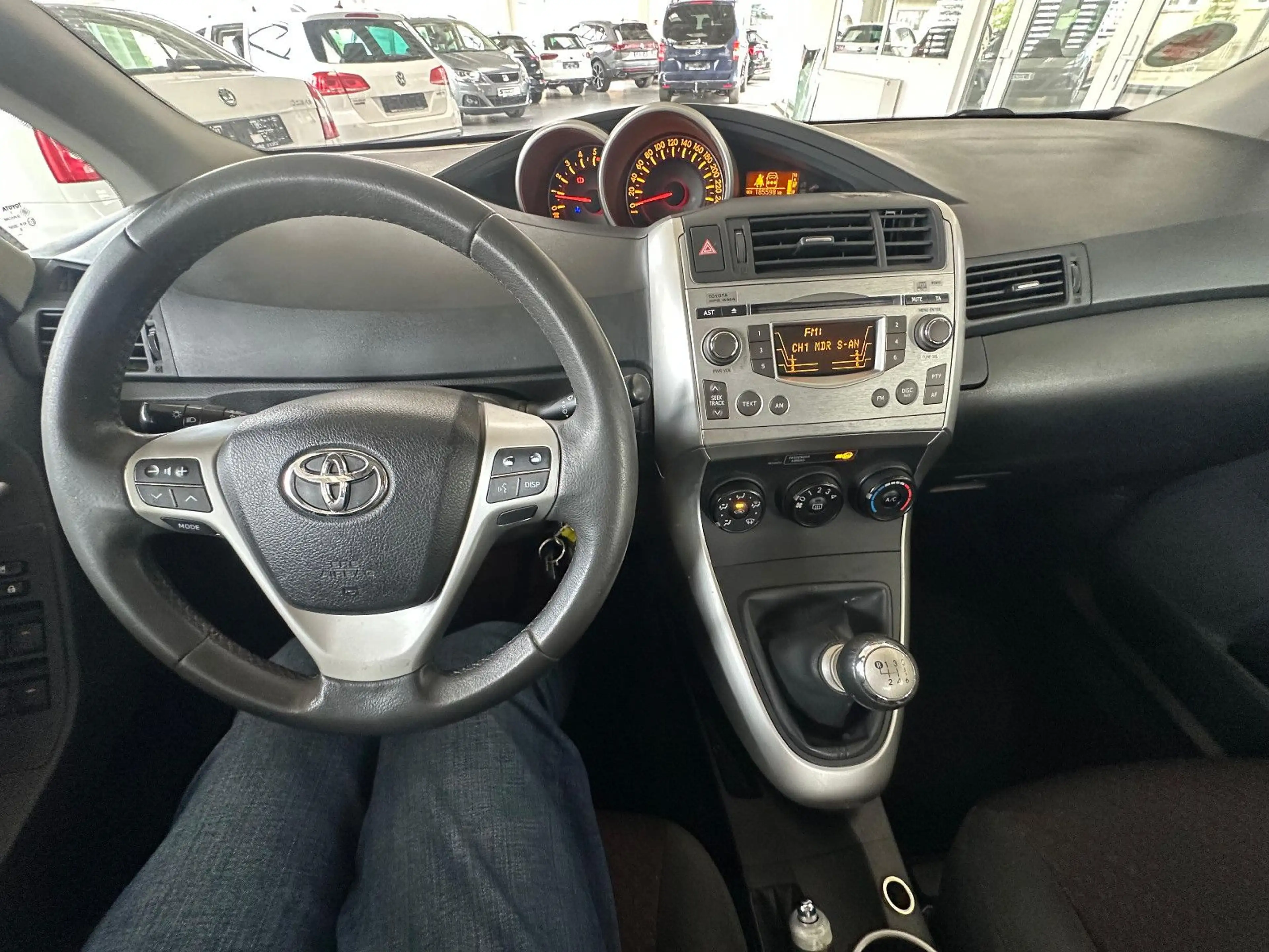 Toyota Verso Life — photo 5