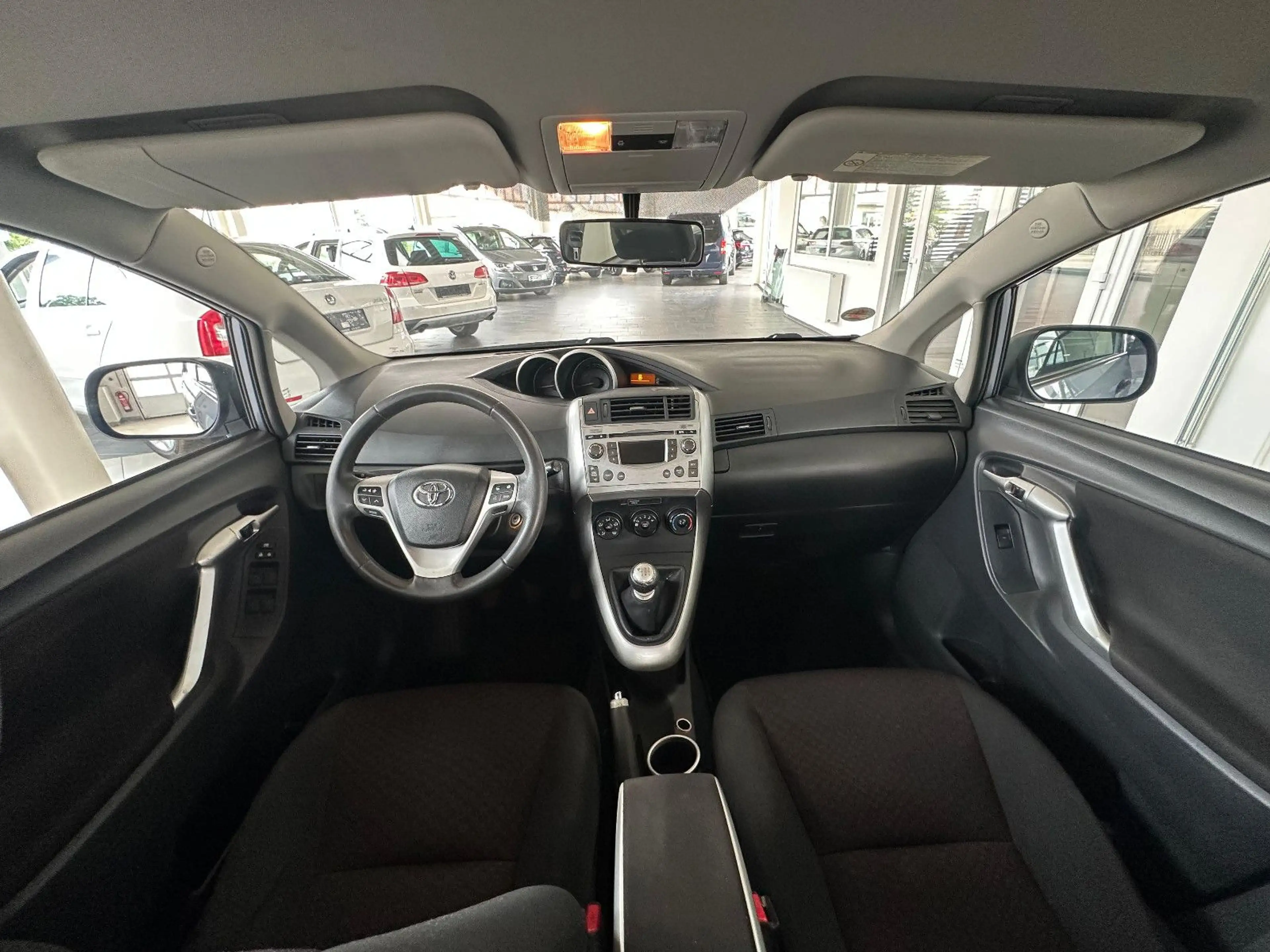 Toyota Verso Life — photo 13