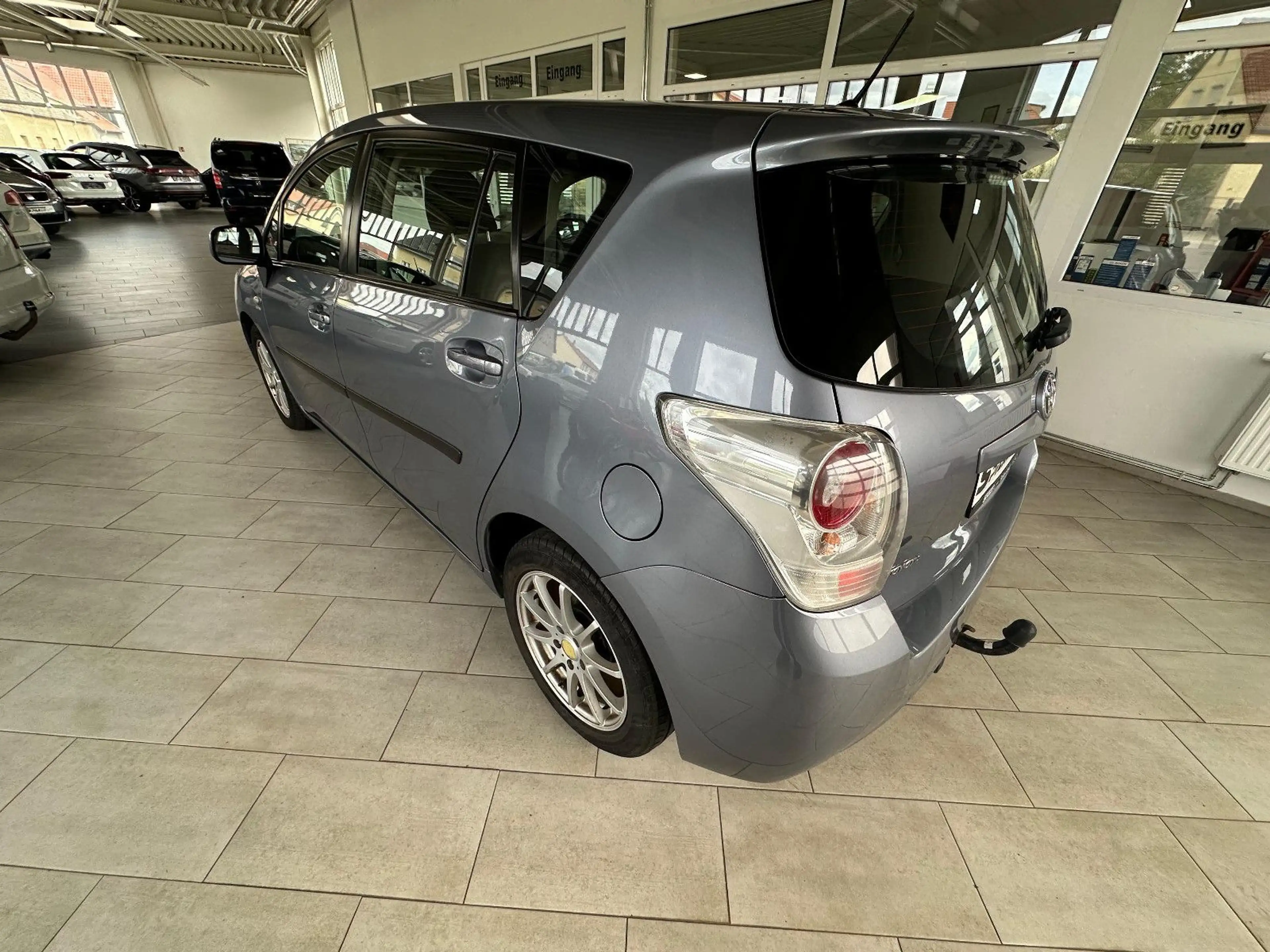 Toyota Verso Life — photo 3
