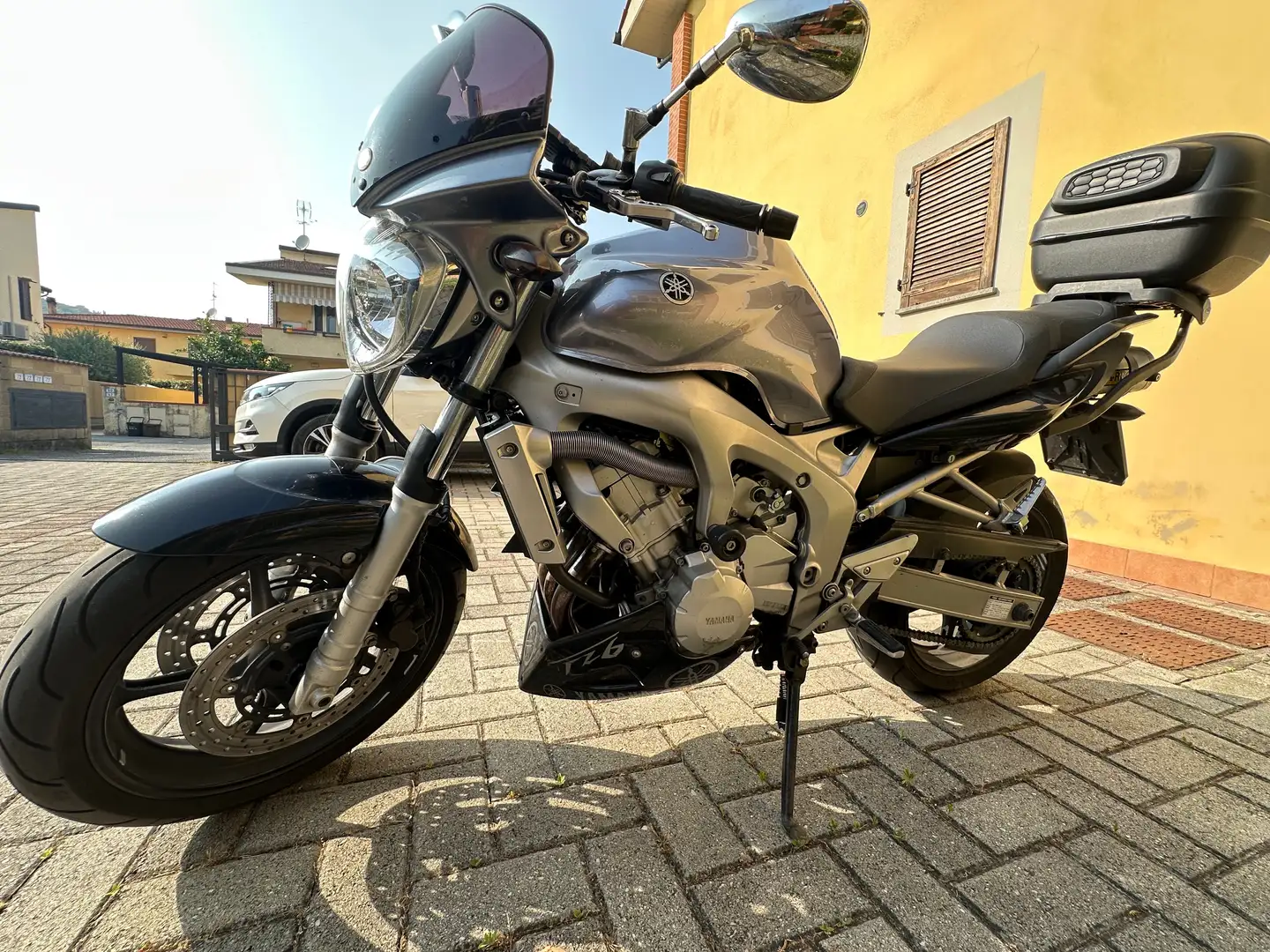 Yamaha FZ 6 Gri - 1