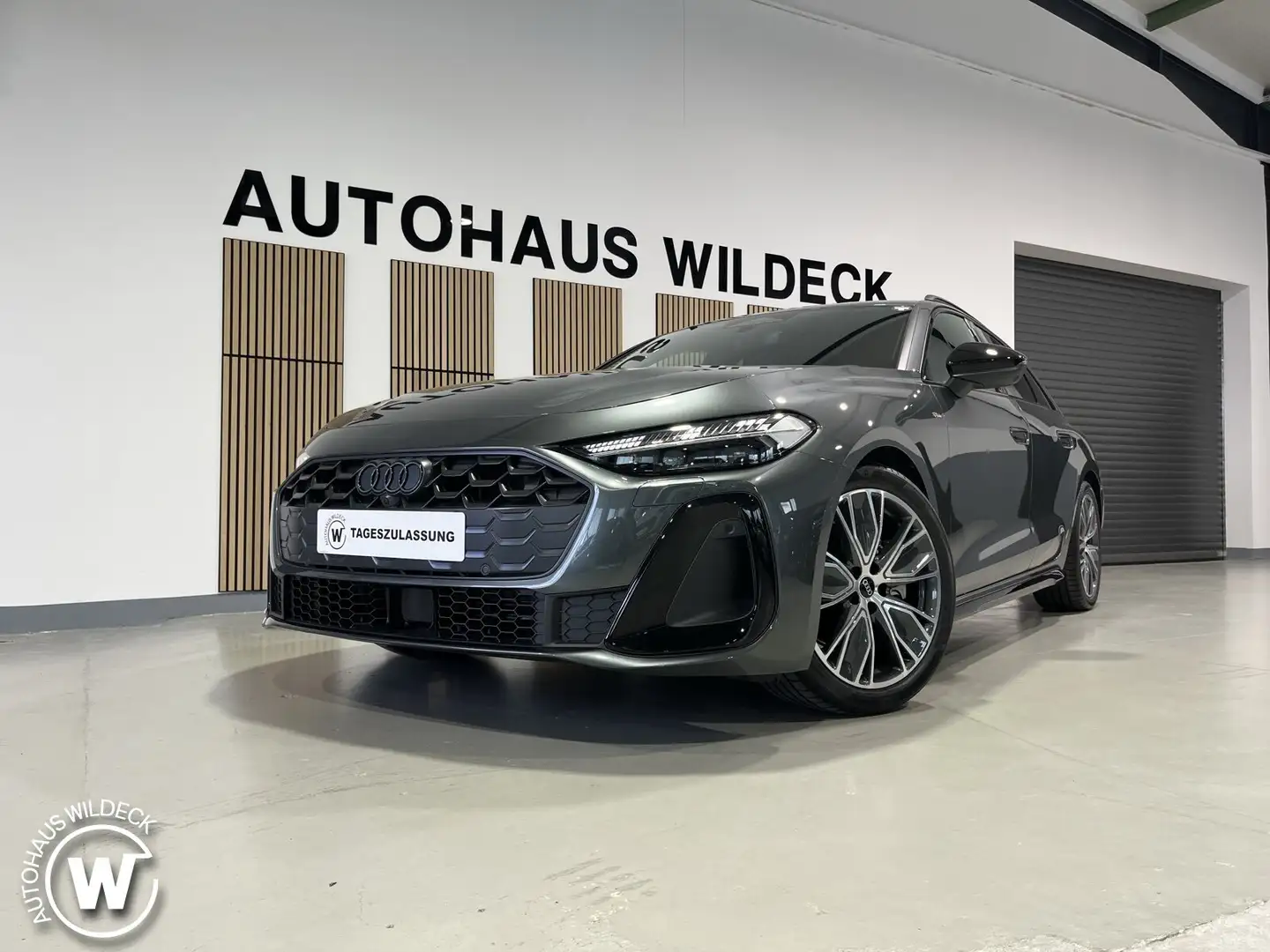 Audi A5 A5 Avant TFSI S line S tronic Navi ACC Matr 360° Grijs - 2