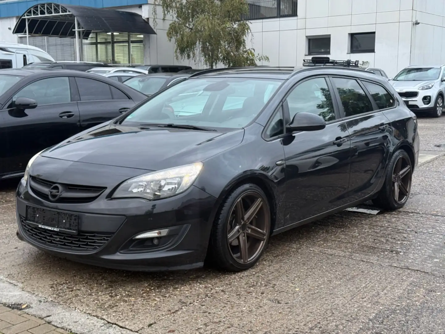 Opel Astra SportsTourer/Neue Motor/SHZ/LenkradHZ/Temp Schwarz - 2