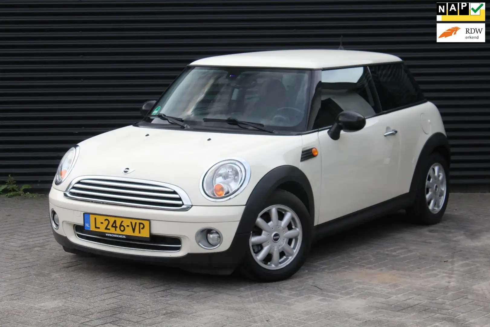 MINI One Mini 1.4 Anniversary MK II | Export of handel | Wit - 1