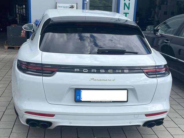 Imagine Porsche Panamera Panamera Hybrid 4 E-Hybrid