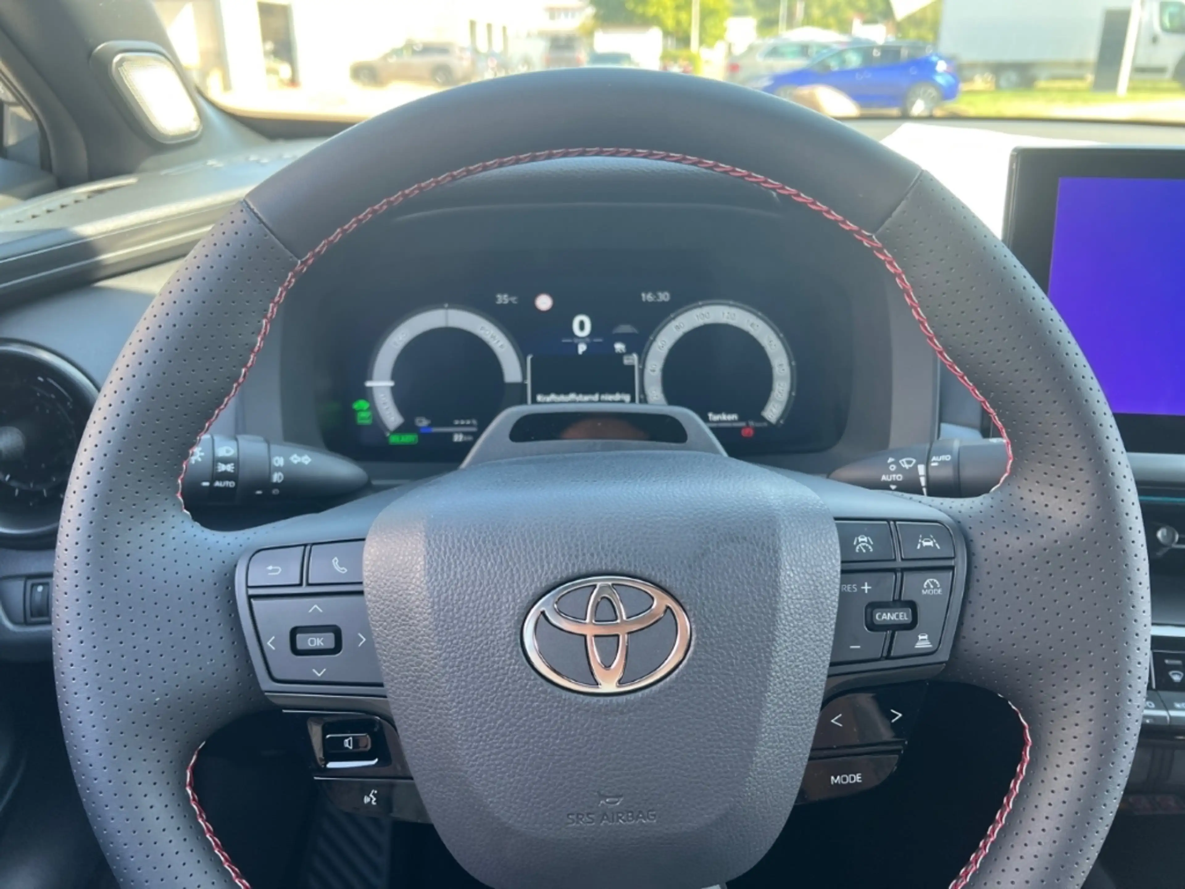Toyota C-HR Plug-in Hybrid 2,0L GR-Sport 4x2 — photo 15