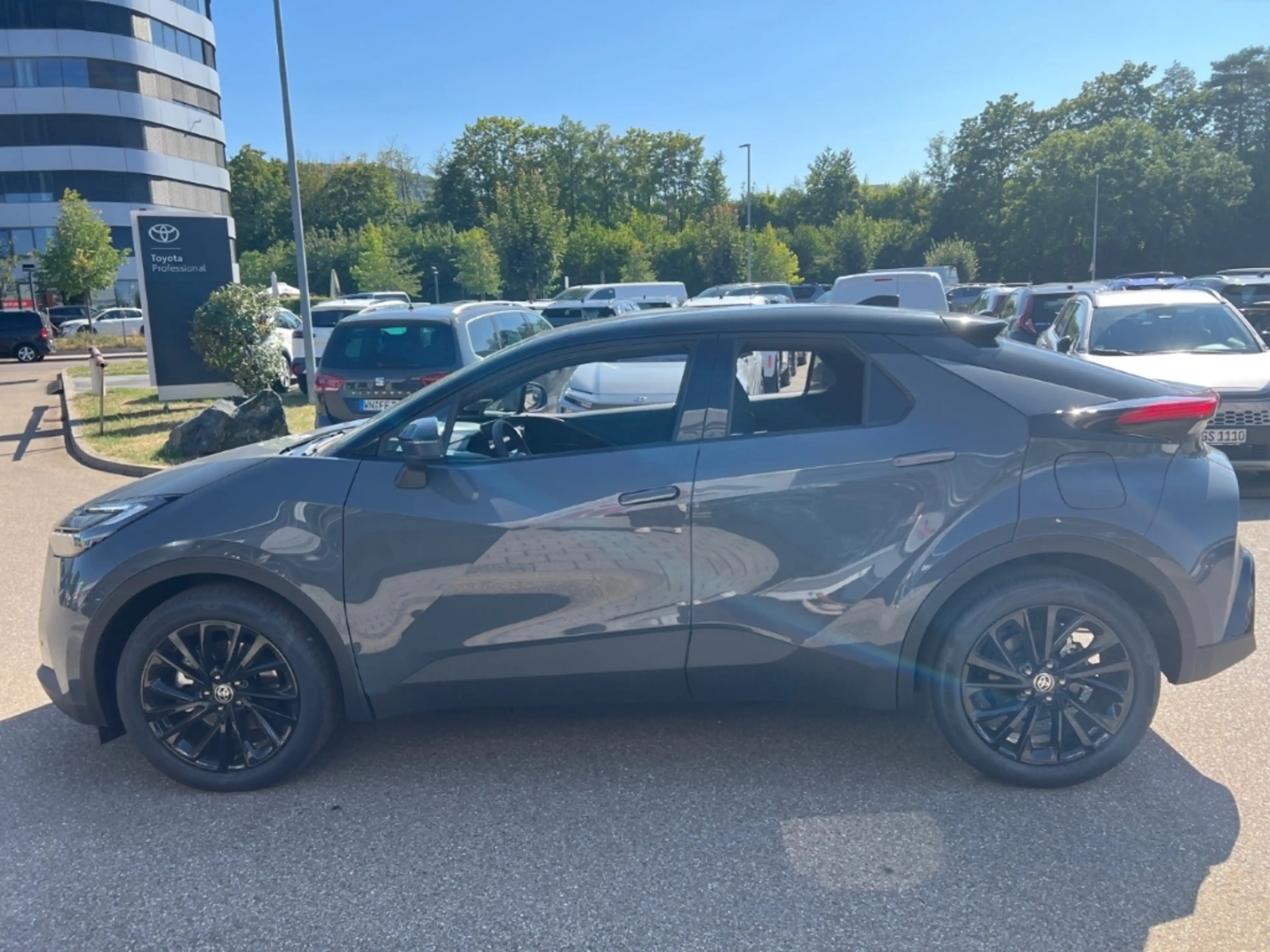 Toyota C-HR Plug-in Hybrid 2,0L GR-Sport 4x2 — photo 6
