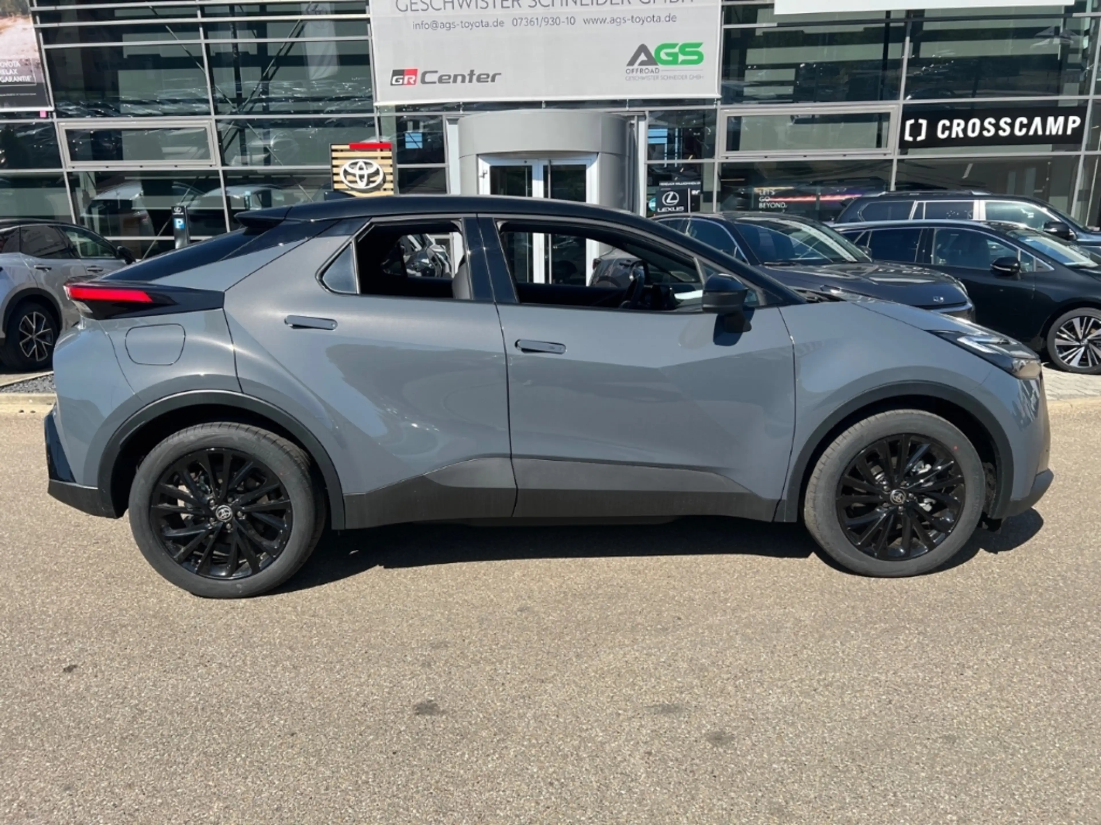 Toyota C-HR Plug-in Hybrid 2,0L GR-Sport 4x2 — photo 3