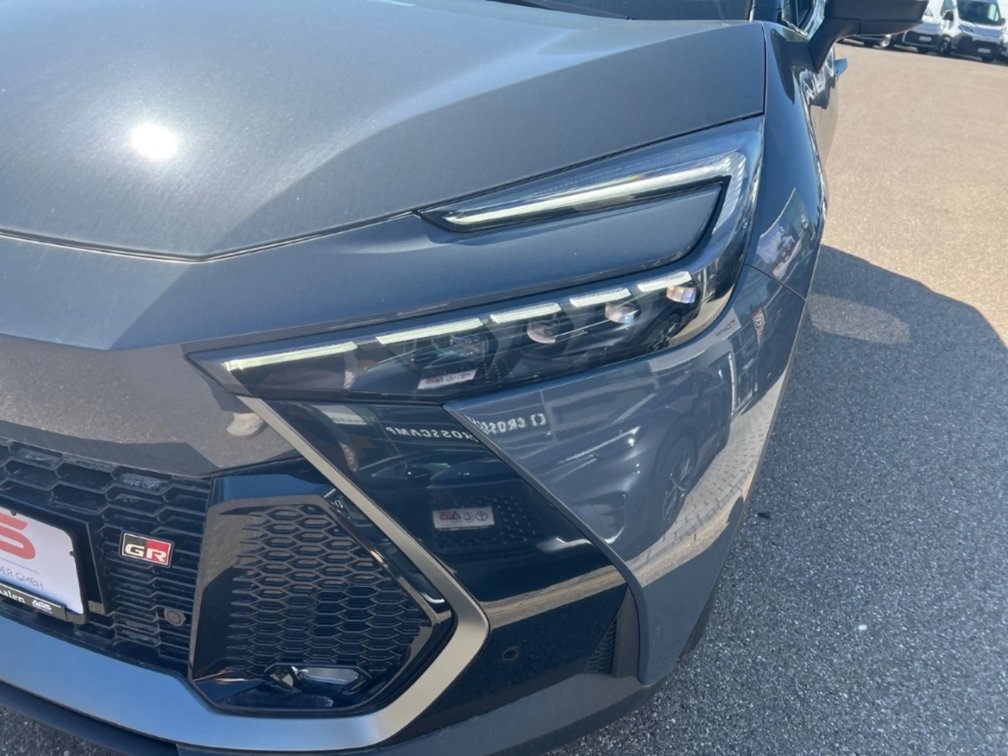 Toyota C-HR Plug-in Hybrid 2,0L GR-Sport 4x2 — photo 7