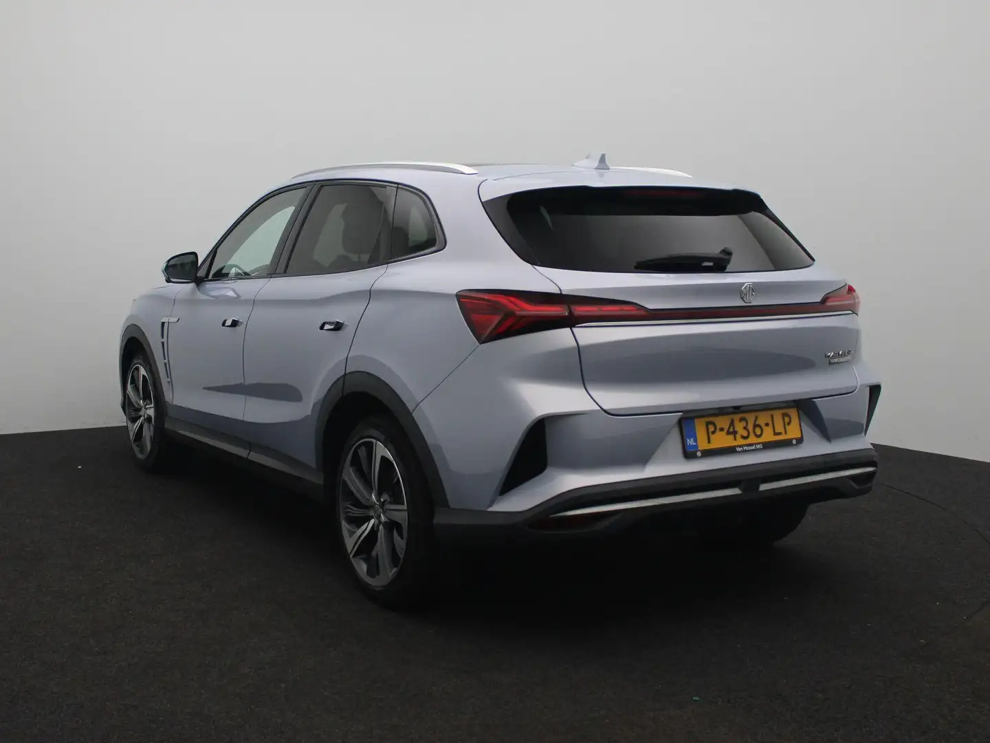 MG Marvel R Luxury 70 kWh | 1e-Eigenaar | Leder | Panoramadak Blauw - 2