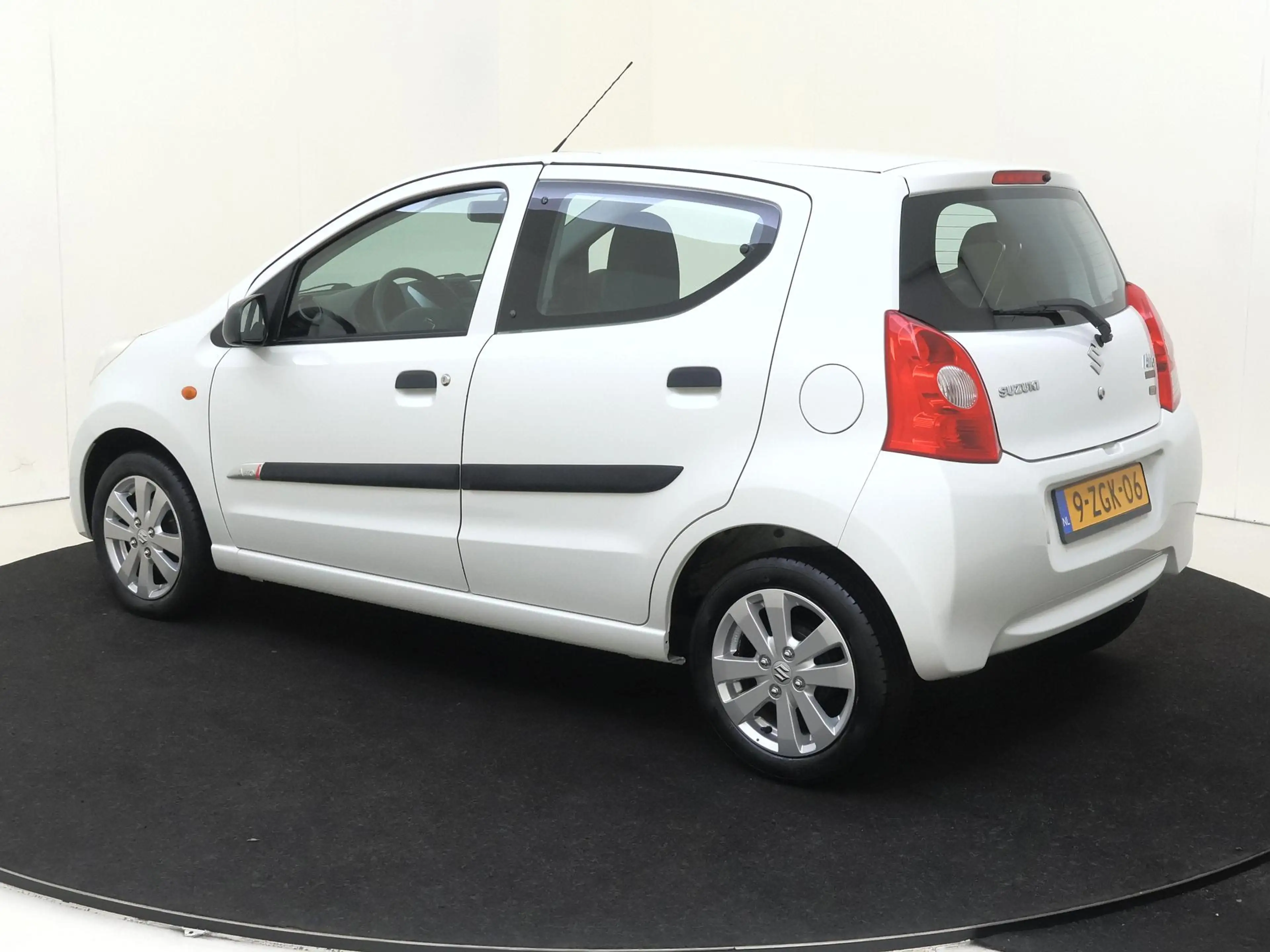 Suzuki Alto 1.0 Celebration EASSS | Aico | Velgen | Eerste eig — photo 3