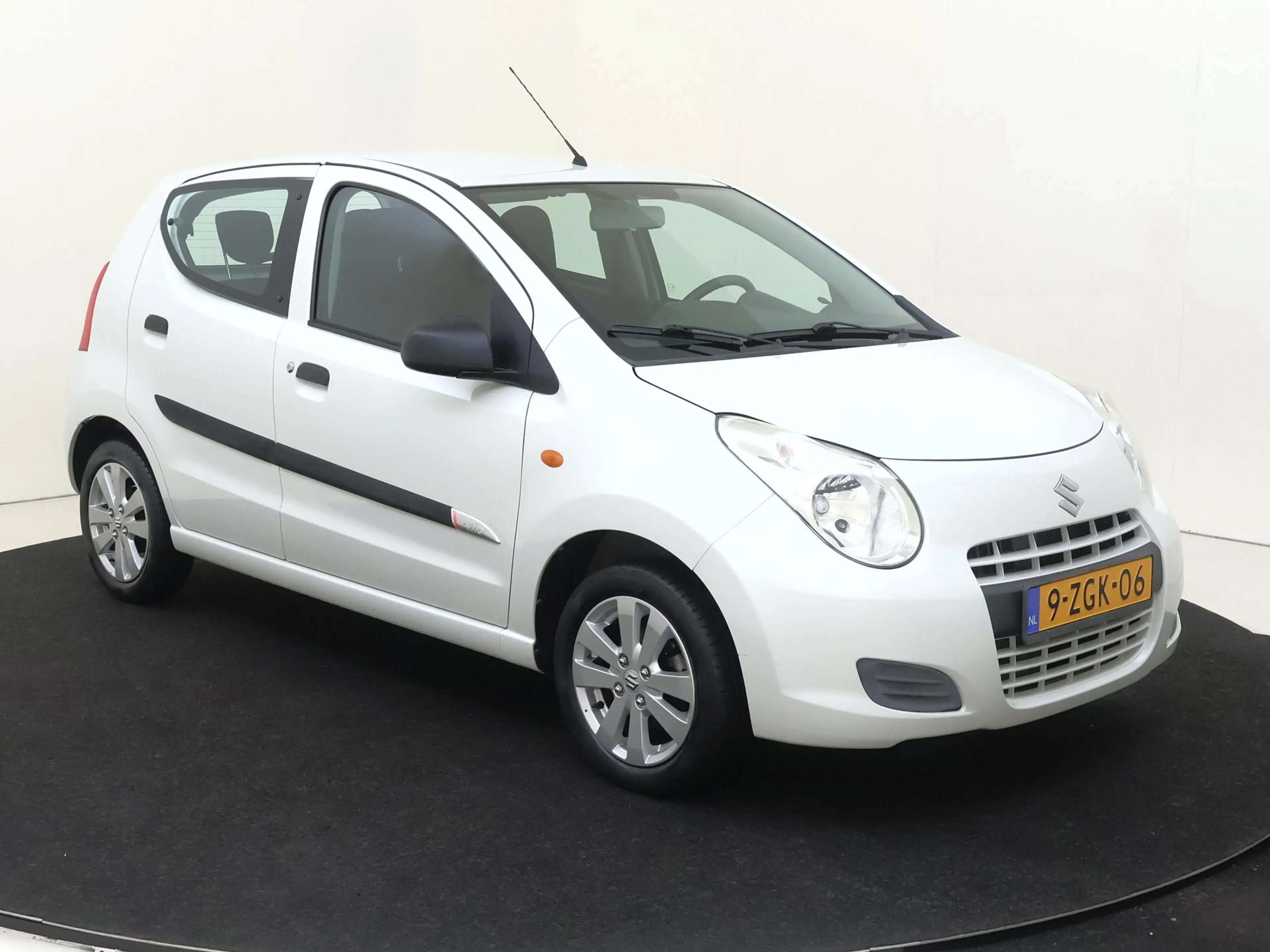 Suzuki Alto 1.0 Celebration EASSS | Aico | Velgen | Eerste eig — photo 2