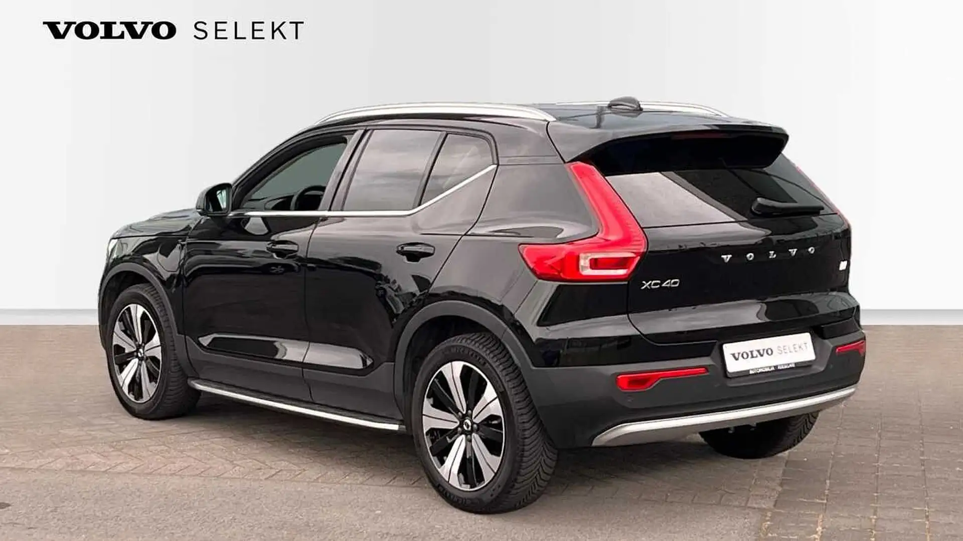 Volvo XC40 Core Bright T4 Hybride | Getinte ramen | Treeplank Nero - 2