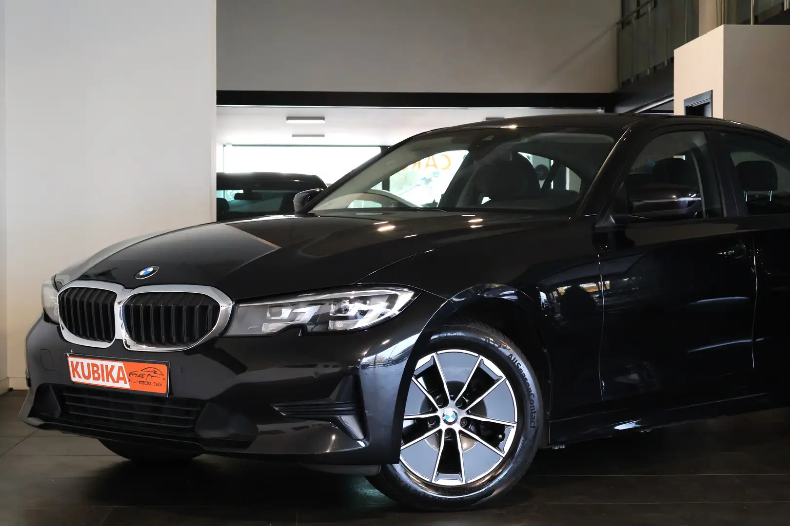 BMW 318 318i Aut. Advantage Cruisec Navi StuurV Garantie* Noir - 2