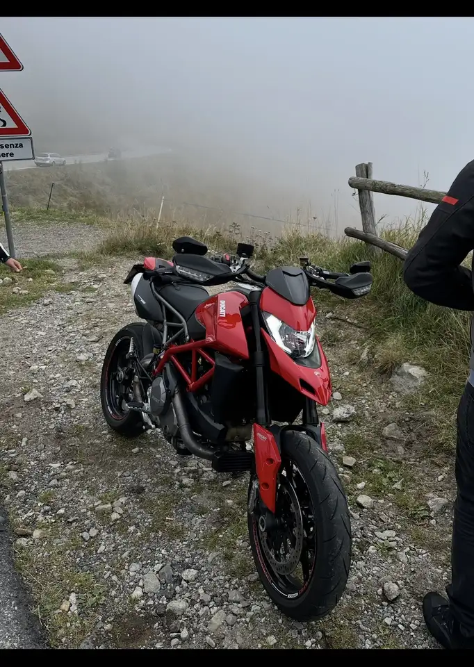 Ducati Hypermotard 950