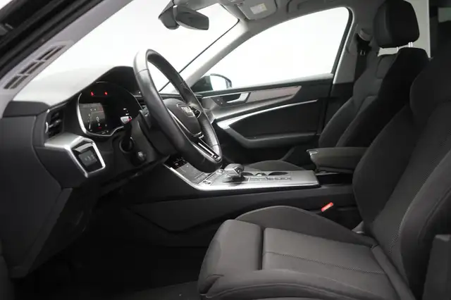 Audi A6 view 10