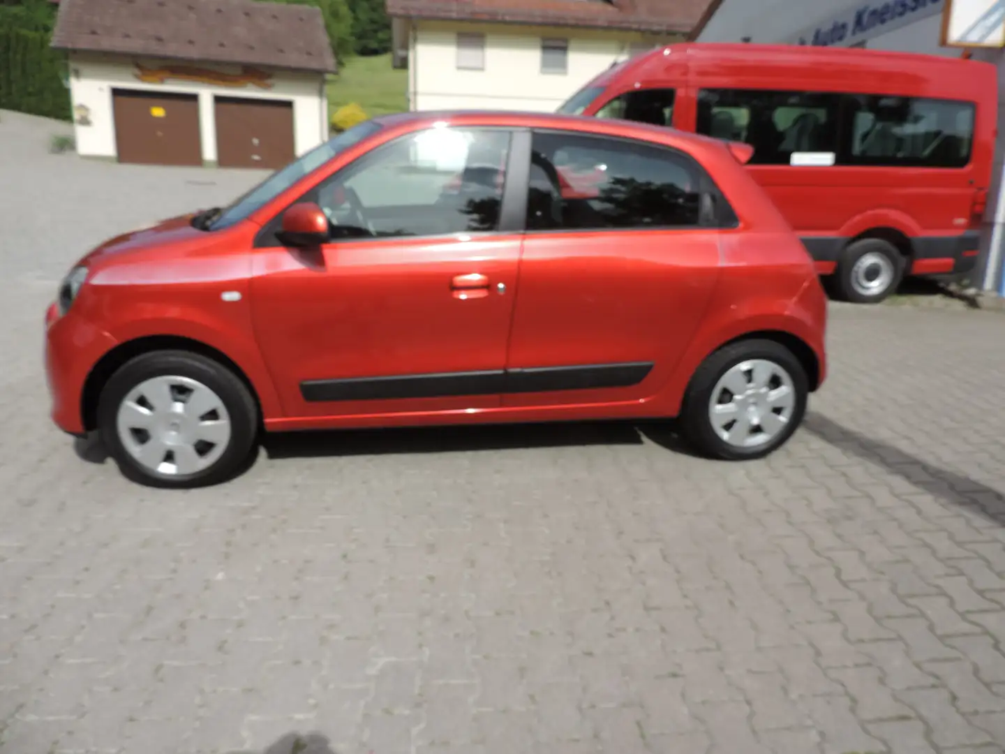 Renault Twingo Dynamique 1 Hd.+Autohaus 8 fach Rojo - 2