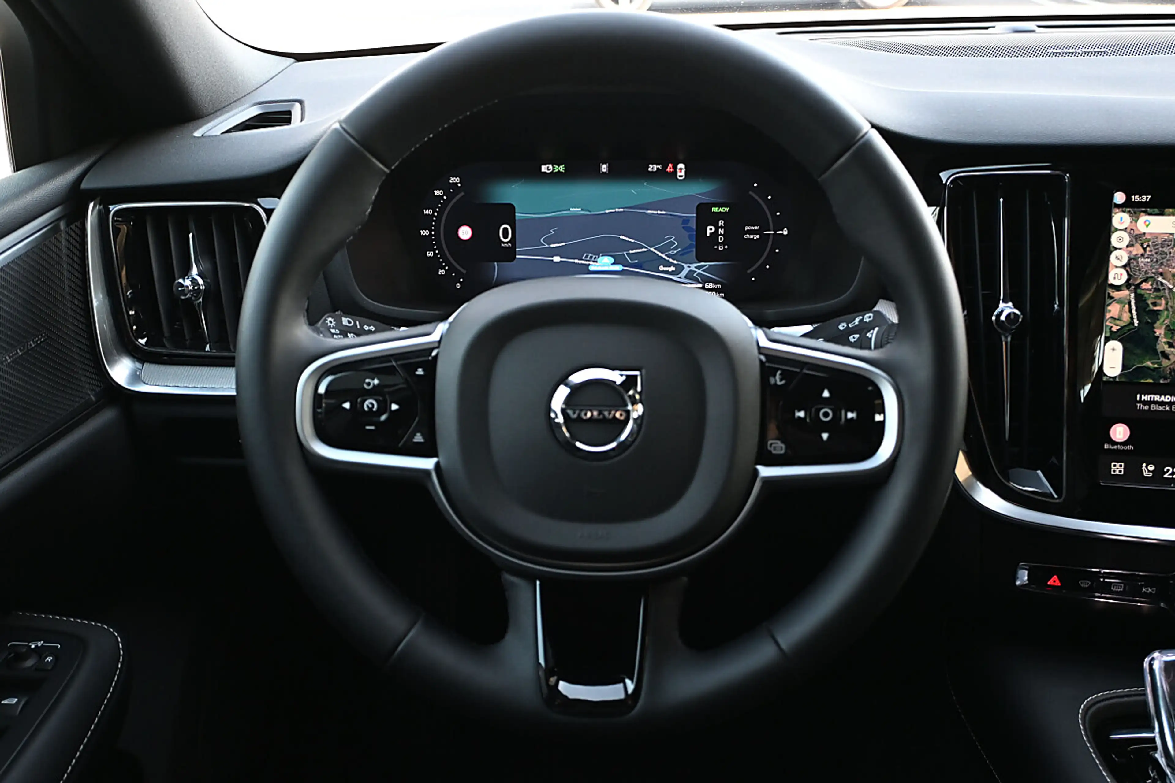 Volvo V60 T6 AWD PHEV Plus Dark Aut. ACC, AHK schwenkbar,... — photo 15