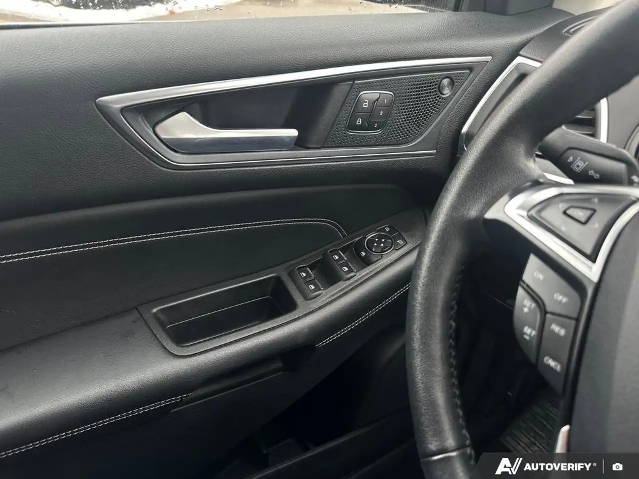 Ford Edge снимка Ford Edge