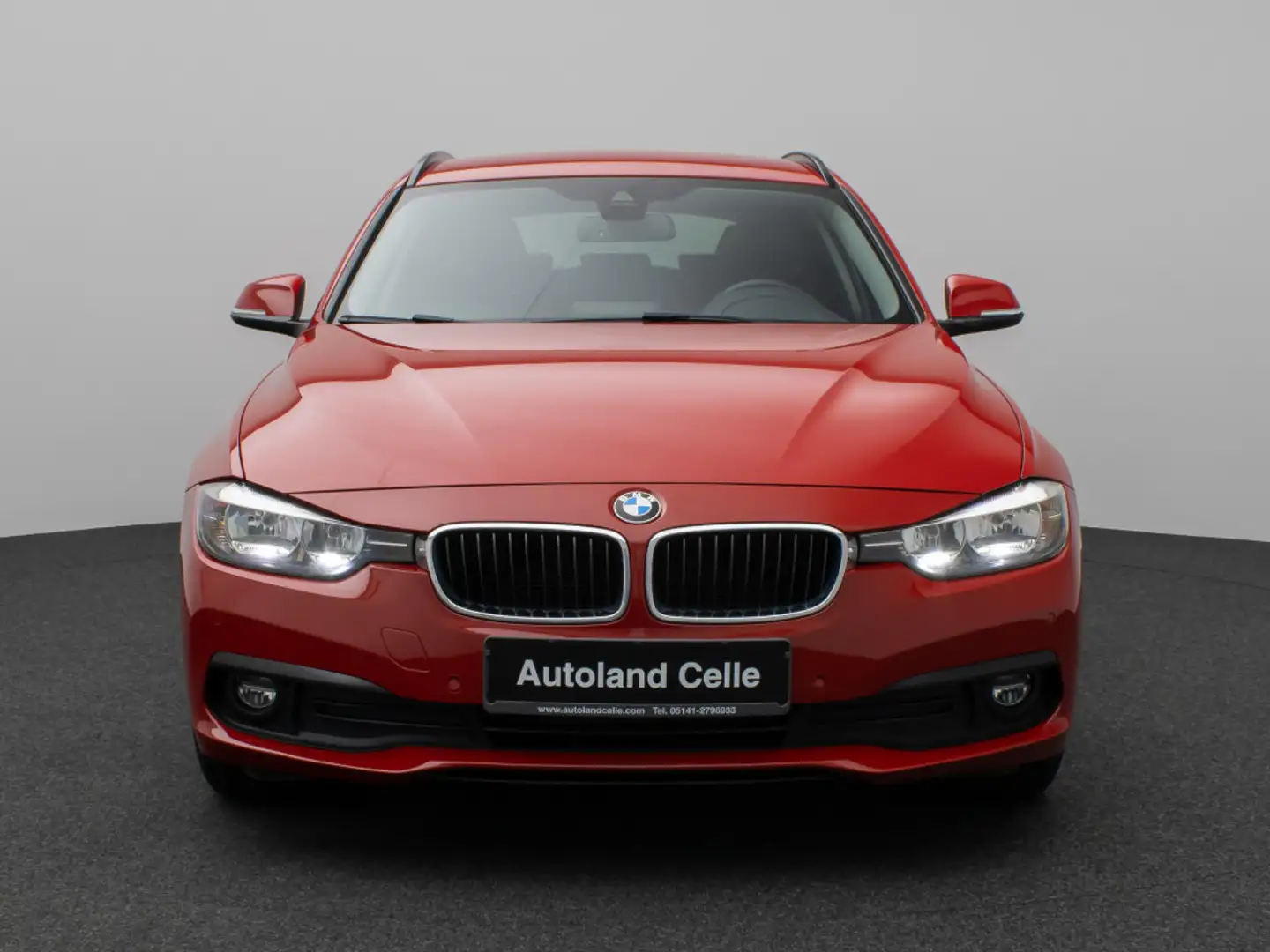 BMW 320 xD Navi Lordos PDC LED Komfort AHK Sport Červená - 2
