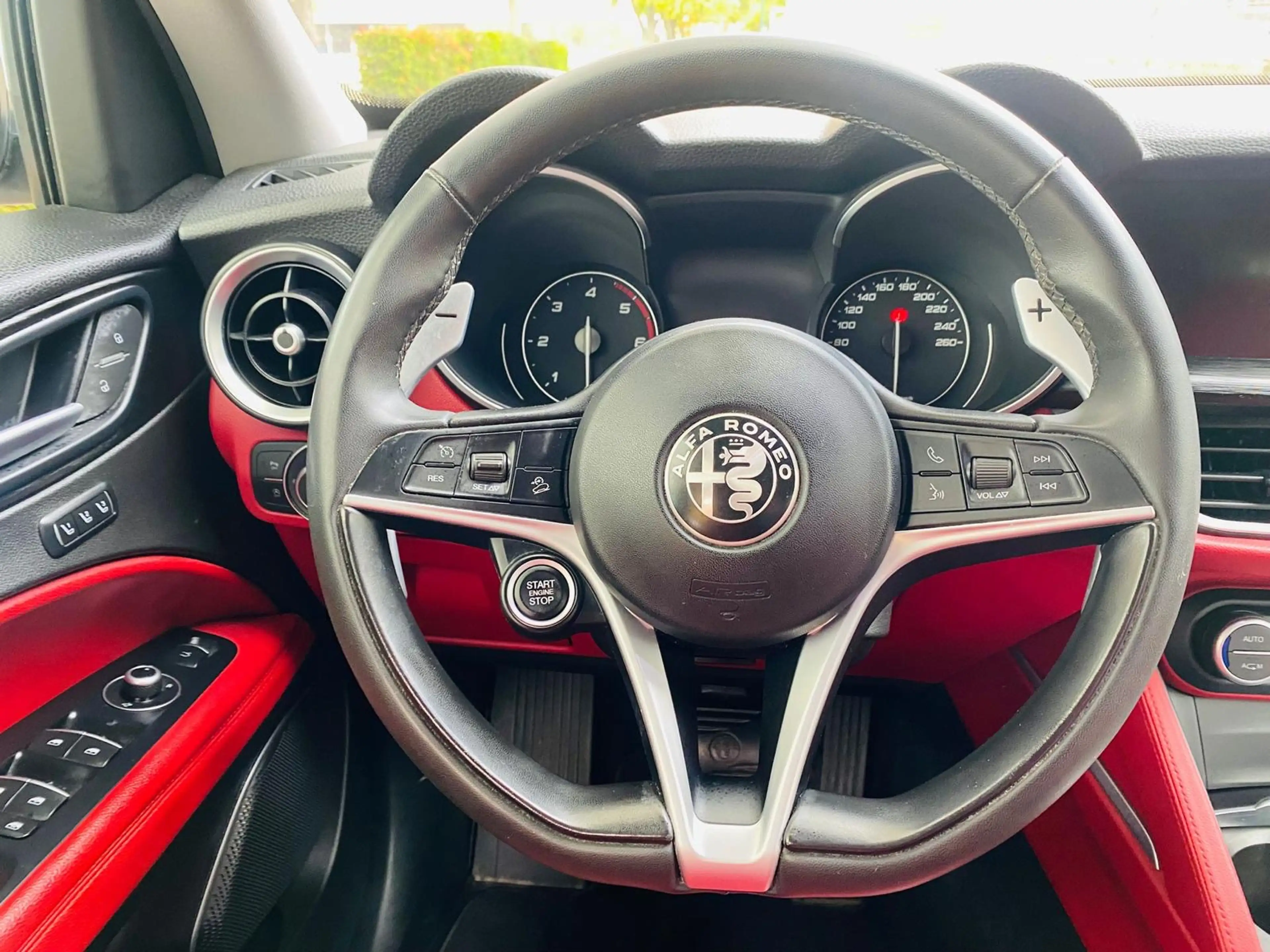 Alfa Romeo Stelvio Stelvio 2.2 MJD TI — photo 9